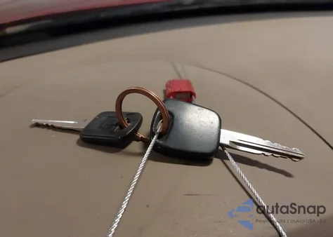 2005 Ford Focus Zx4 из США, поврежденный, VIN 1FAFP34N75W147052